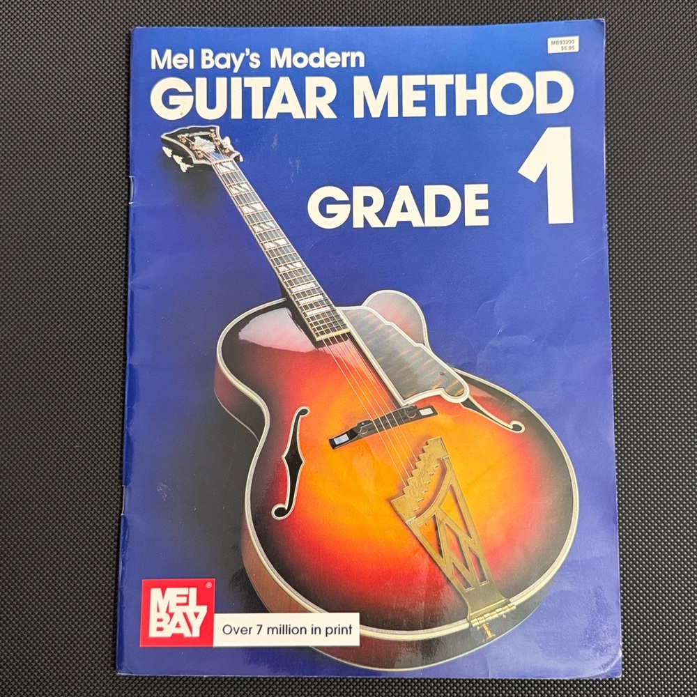 Mel Bay’s Modern Guitar Method Grade 1 instruction book
